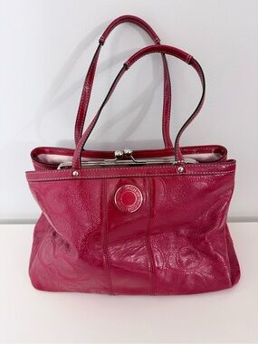 Coach Signature Stitch Patent Leather Red Kiss lock Tote shoulder bag